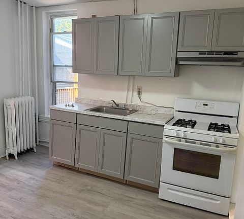 2nd image of 222 Hamilton Ave APT 1