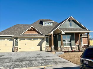 1902 Gaines, Pea Ridge, AR 72751