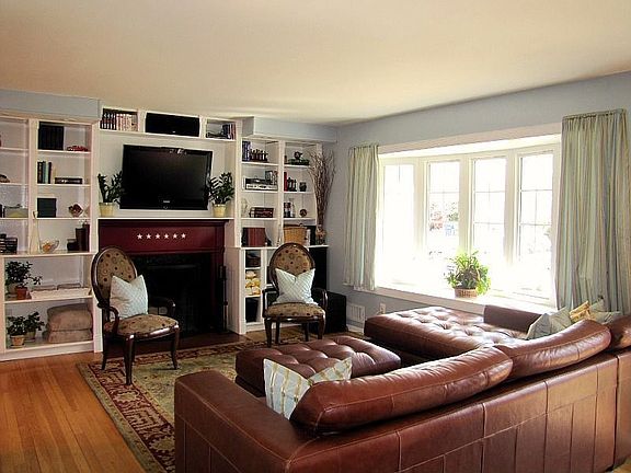 3rd image of 3456 Mildred Dr