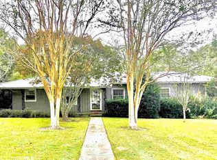 403 Myrtle Ave, Fairhope, AL 36532