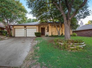 6324 Peggy Dr, Fort Worth, TX 76133