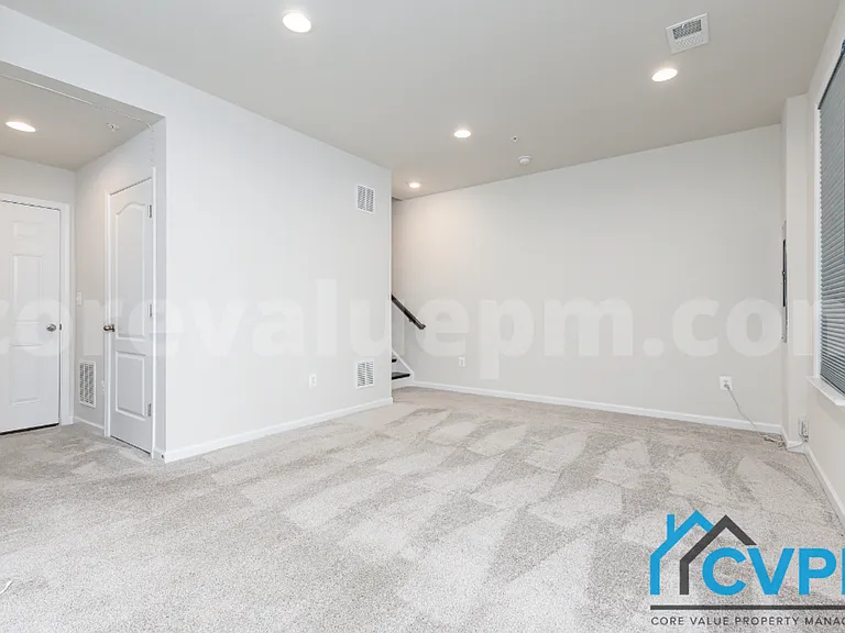 7772 Willow Oak Ct — Photo 24