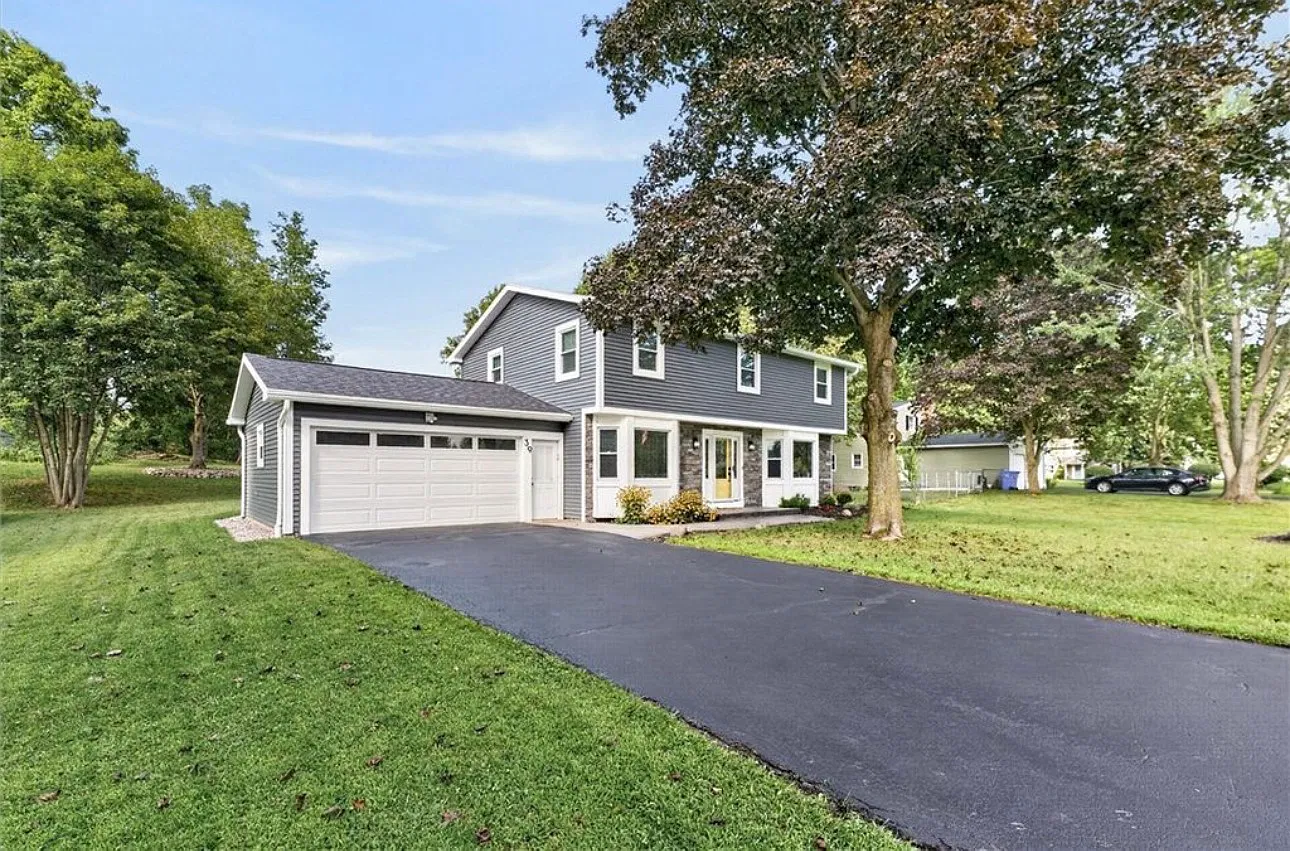 4 bed, 2015 sqft, $3,200 — Photo 3