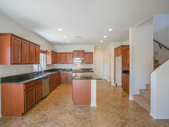 4th image of 26633 N Babbling Brook Dr