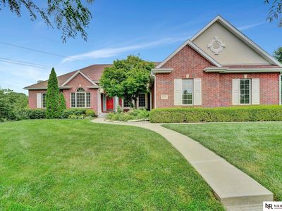 8740 Augusta Cir, Lincoln, NE, 68526