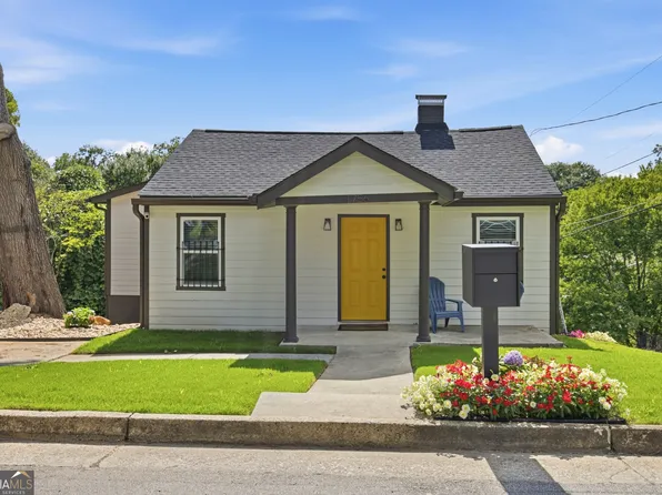 1756 Mary George Ave NW, Atlanta, GA 30318