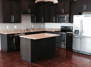1172 Lindsey Ln, Grand Forks, ND 58201