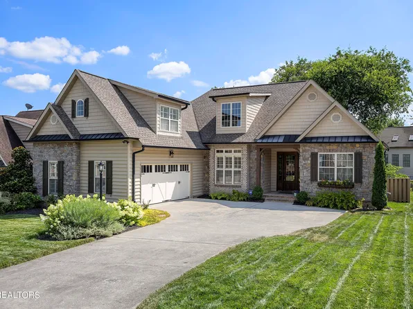 1607 Autumn Tree Ln, Knoxville, TN 37922