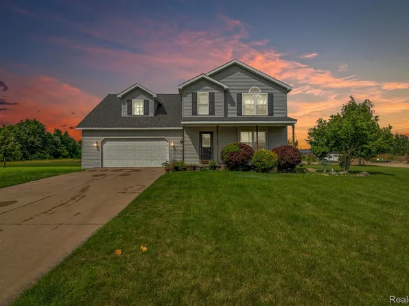 1380 Windwood Ln, Flint, MI 48507