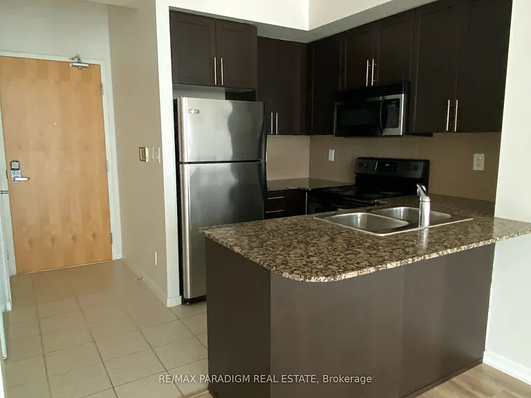 65 Bremner Blvd #1702 — Photo 4