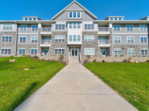 260 N Scott Blvd Unit 102, Iowa City, IA 52245