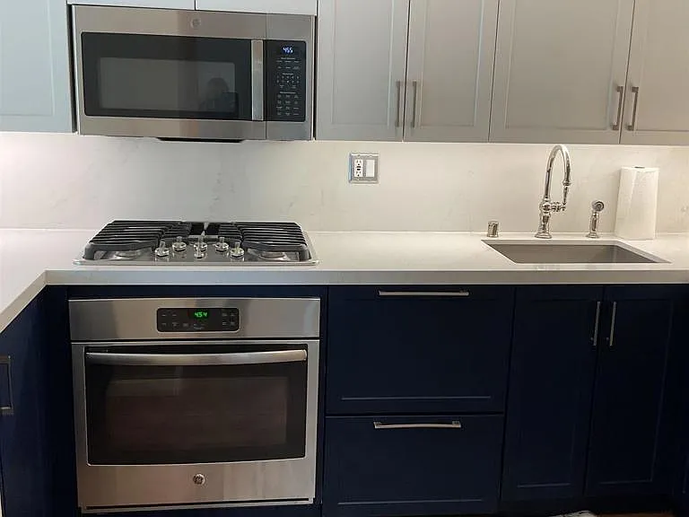 500 W Harbor Dr #318 — Photo 6