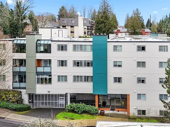 9710 5th Ave NE APT 302, Seattle, WA 98115