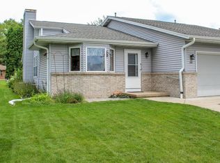 1008 Caswell St, Fort Atkinson, WI 53538