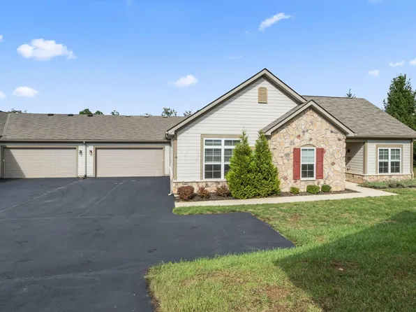 104 Colonial Woods Dr Unit 4, Mount Vernon, OH 43050