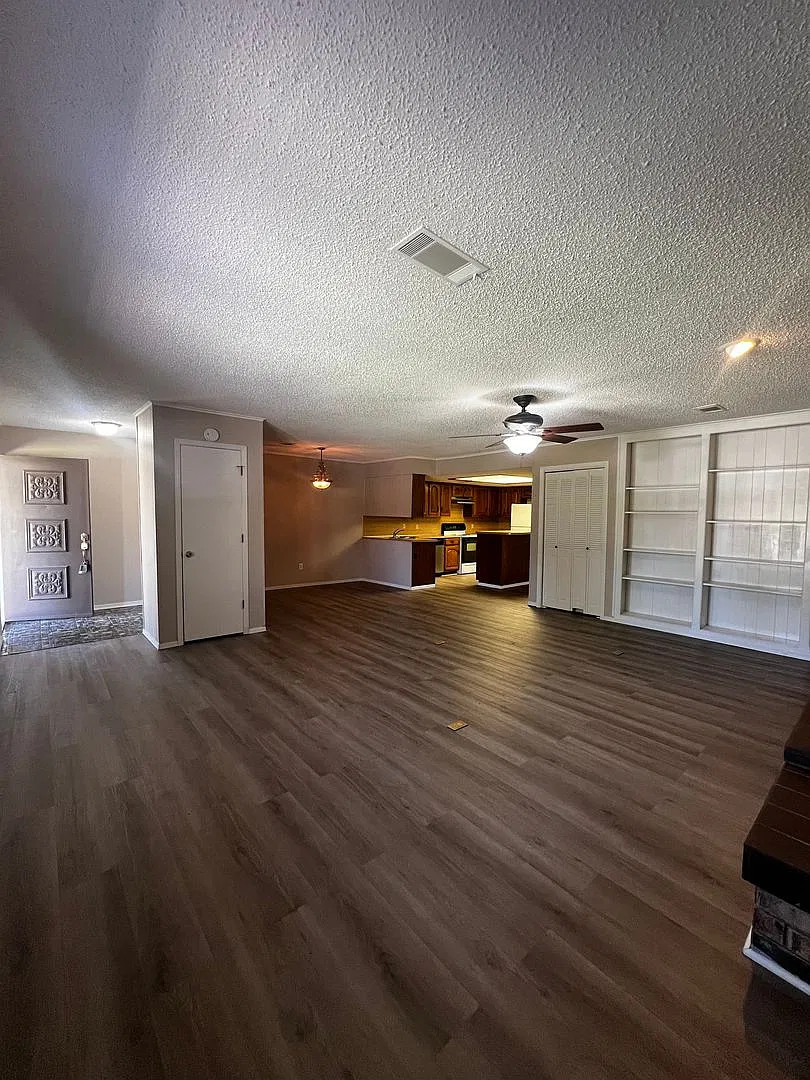Move In Special Call Now — Photo 3