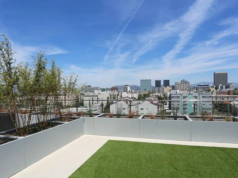 30Sixty Apartments — Photo 9