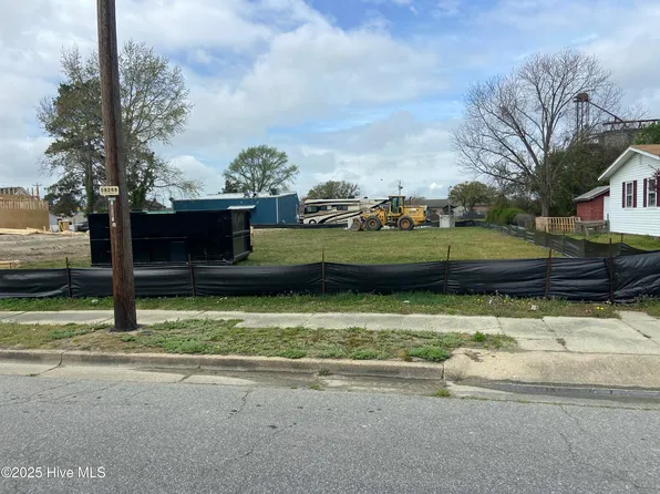 411 Westover Street, Elizabeth City, NC 27909