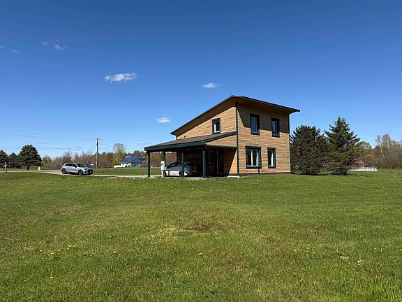 3rd image of 40 Perrin Rd
