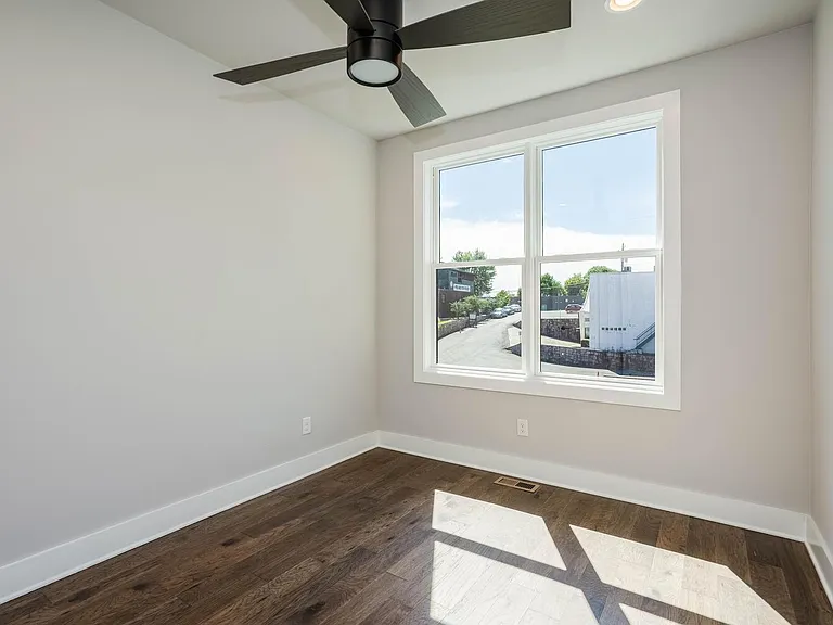673 Ethel St NW — Photo 41
