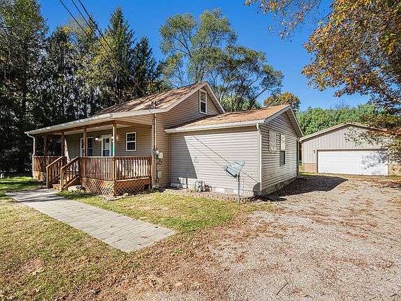 2nd image of 33840 Bertrand St