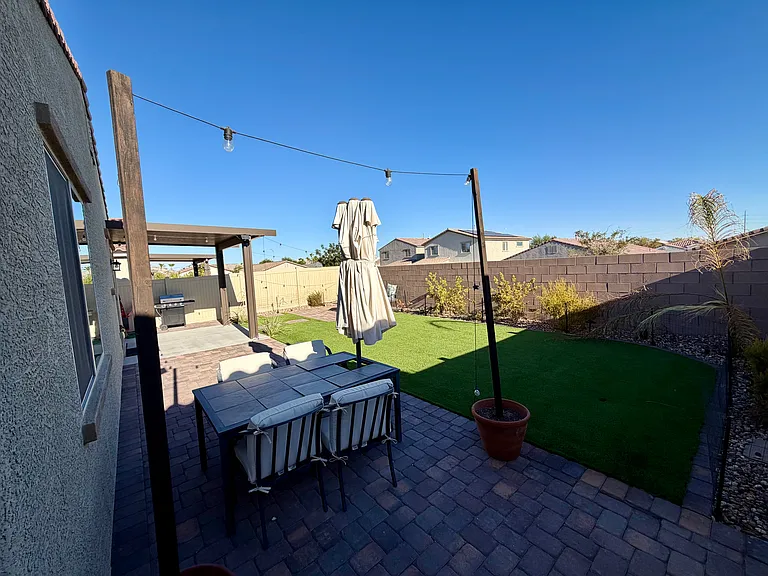 2623 Stanhurst Ave — Photo 16