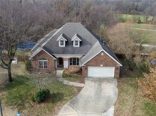 2393 Tall Tree Ln, Springdale, AR 72762
