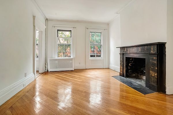 1st image of 90 Charles St #2