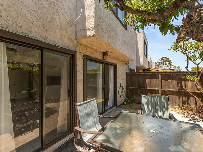 1693 S Heritage Cir — Photo 35