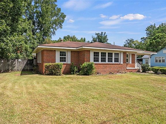 3rd image of 112 Sutherland Dr