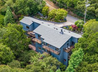 185 Ridgeway Rd, Hillsborough, CA 94010