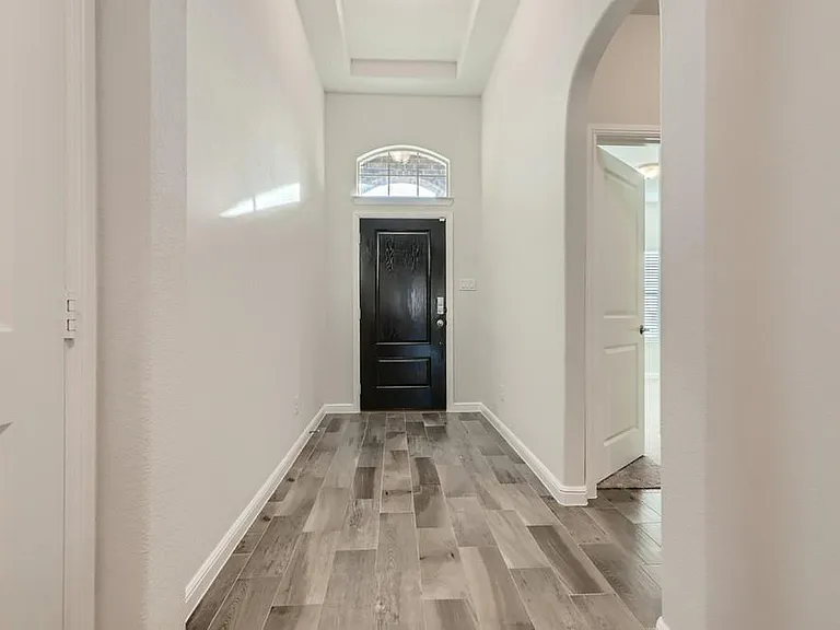 15952 Hayes Ridge Dr — Photo 4