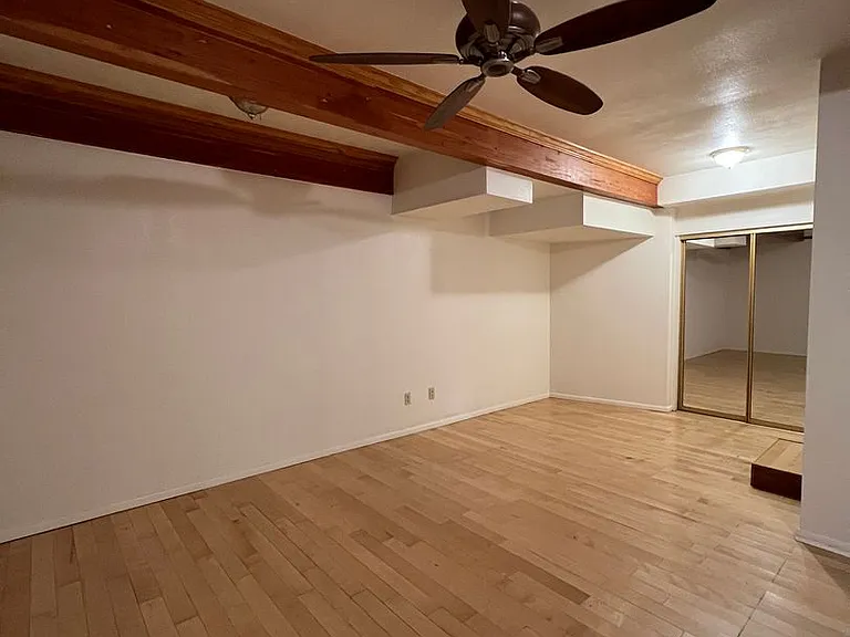 1 Pine Ave — Photo 7