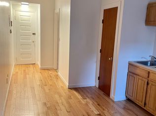 854 Beacon St APT 3, Boston, MA 02215