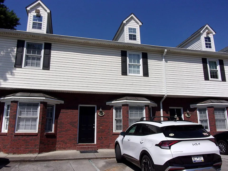 403 N Wilson St #102