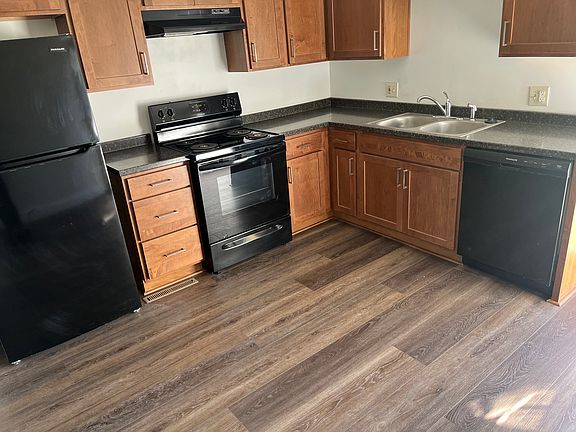 4th image of 711 Hillcrest Ave #4