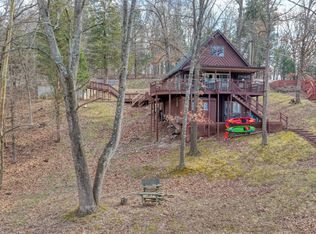 565 Lake Shore Dr N, Goreville, IL 62939