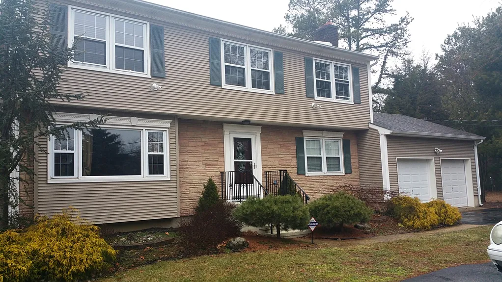 694 Cassville Rd photo 1