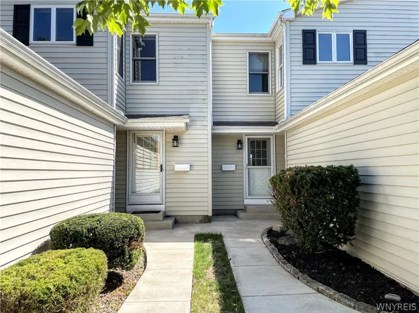 2984 E River Rd, Grand Island, NY 14072