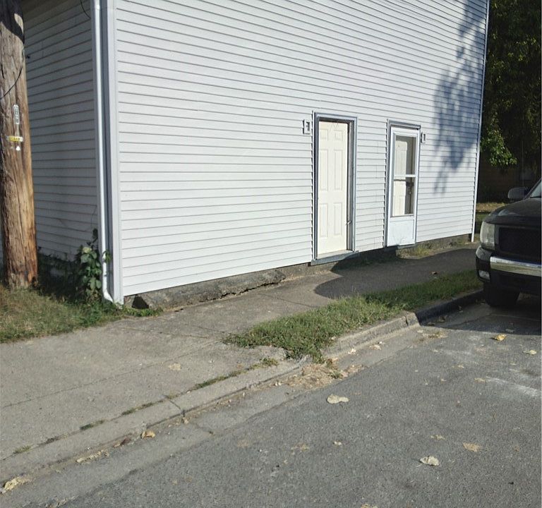1st image of 4 Pleasant Ave