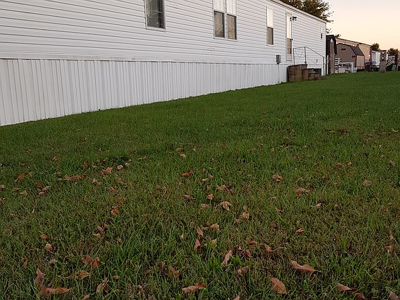 4th image of 1730 Westbrook Dr