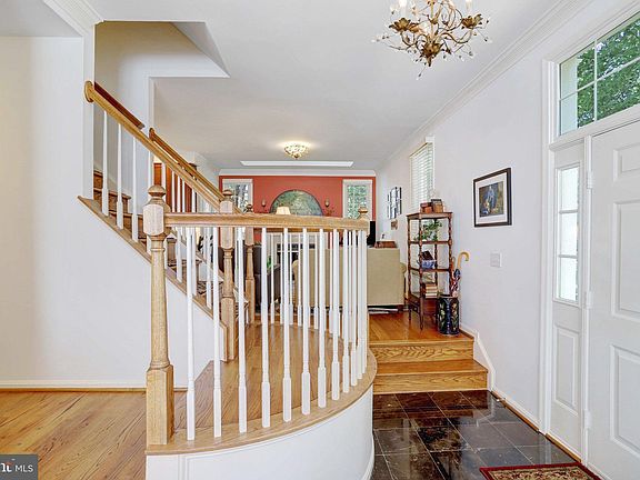 5th image of 7443 Collins Meade Way