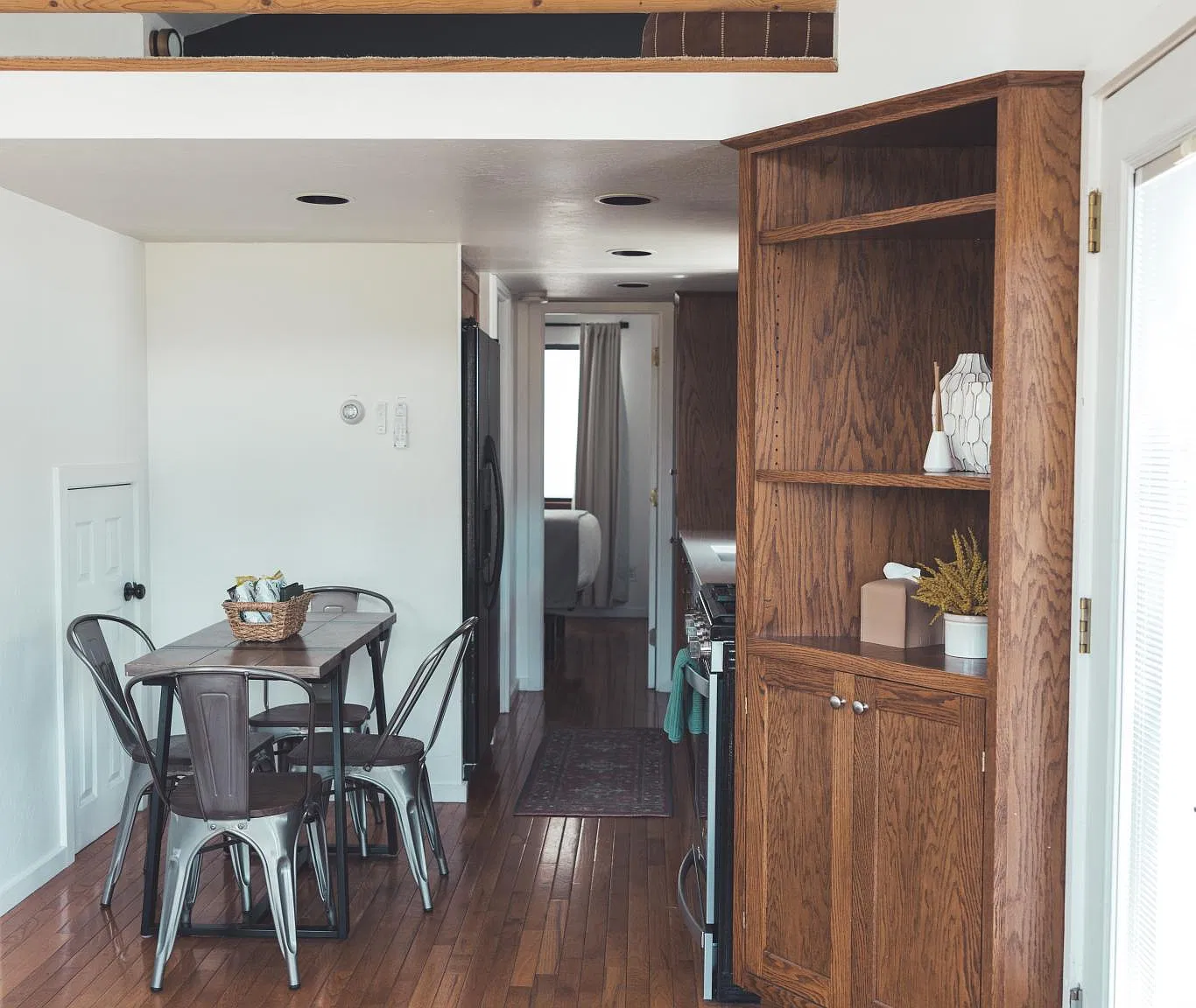 2 bed, 450 sqft, $1,750 — Photo 3