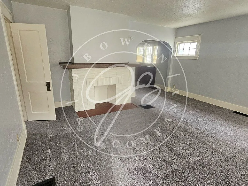 2 bed, 1.0 bath, 1100 sqft, $795 — Photo 3