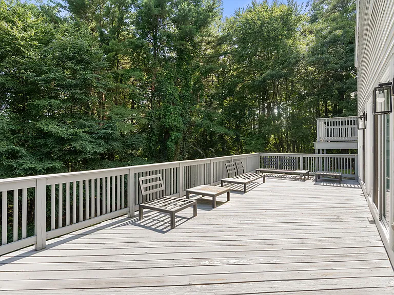 7 Larch Rd — Photo 24