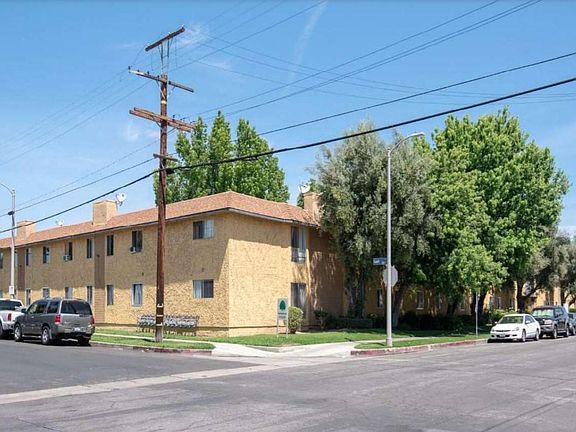 3rd image of 7115 Milwood Ave APT 26