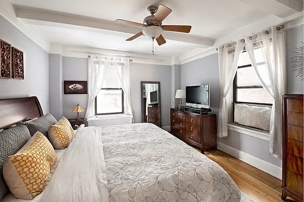 Sold by Stribling | media 1