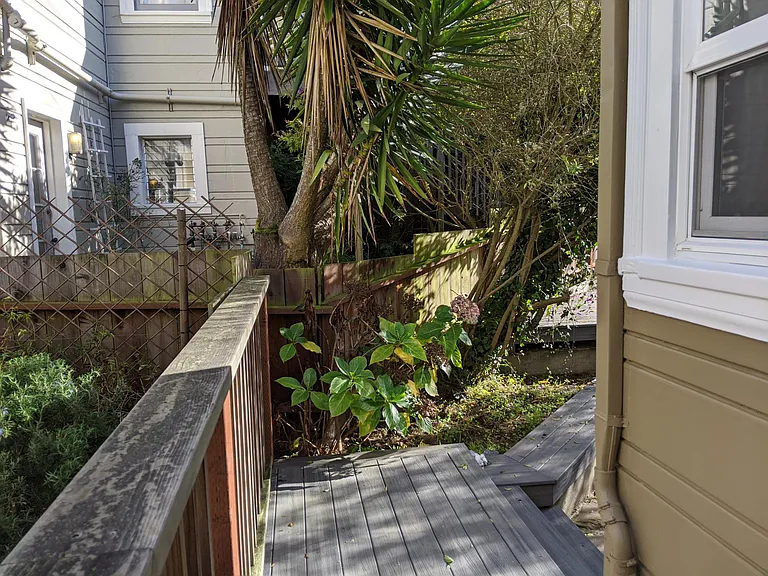 Wawona St — Photo 26