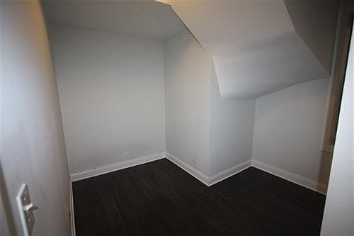 4th image of 2539 W Carmen Ave #1FR