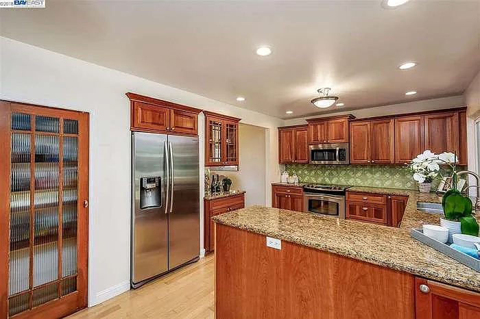 3768 Eastwood Way — Photo 17